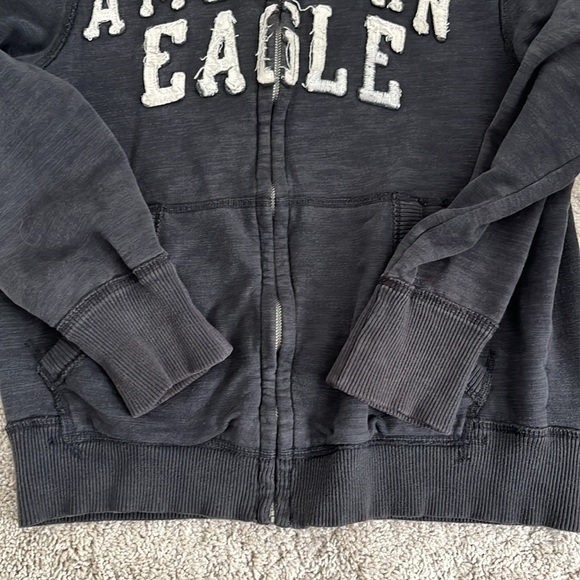American Eagle Sweatshirt - Picture 6 of 9